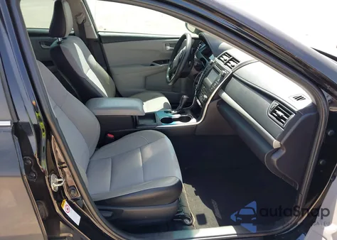 2017 Toyota Camry Se z USA, uszkodzony, nr VIN 4T1BF1FK6HU627937